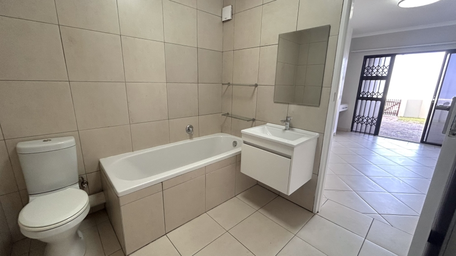 To Let 2 Bedroom Property for Rent in Table View Western Cape